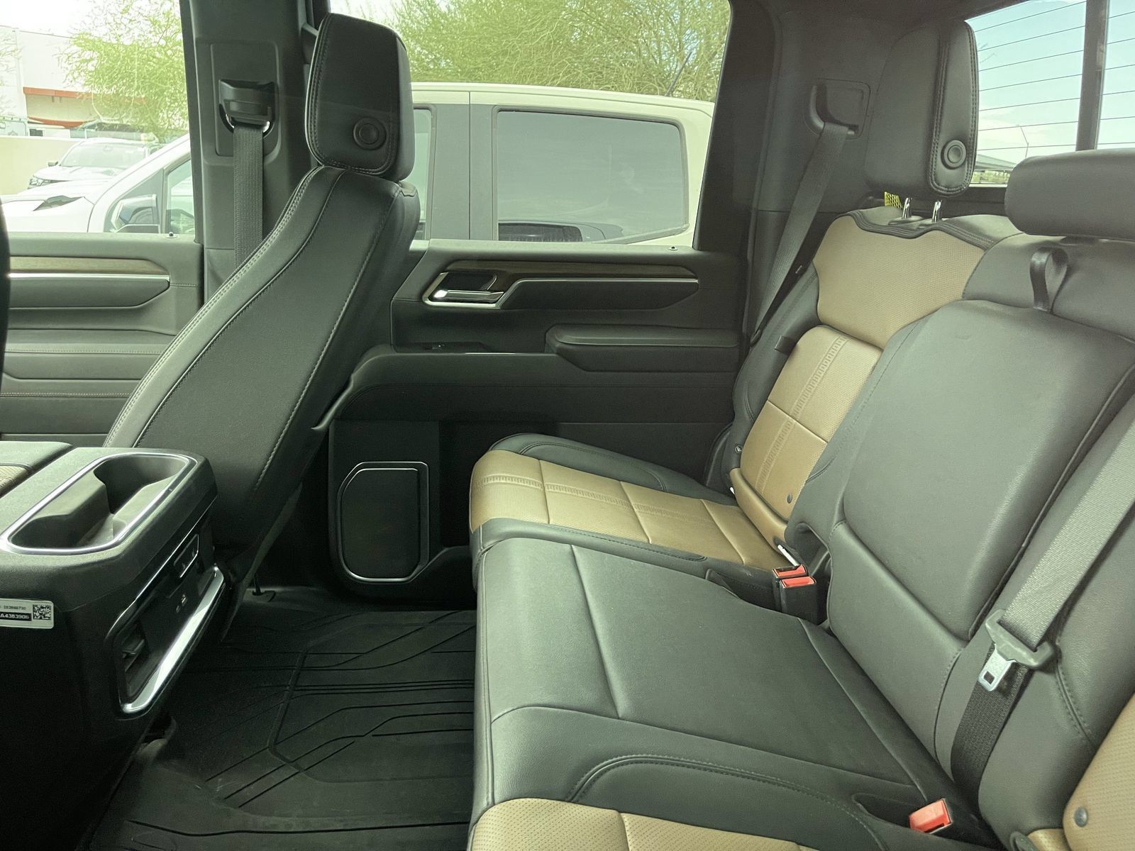 Certified 2025 Chevrolet Silverado 3500 High Country w/ High Country Premium Package AWD/4WD image 9