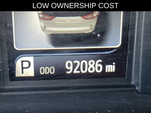 Used 2019 Toyota Sienna L w/ Carpet Mat Package FWD image 19