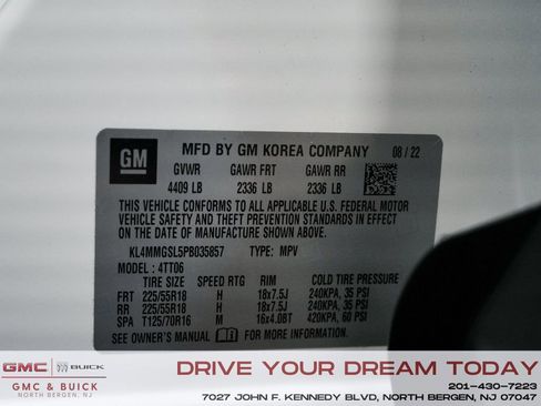 Used 2023 Buick Encore GX Essence w/ Experience Buick Package AWD/4WD image 15