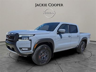 New 2025 Nissan Frontier PRO-4X w/ Pro Convenience Package