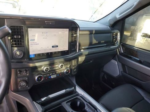 Used 2025 Ford F250 Lariat w/ Lariat Ultimate Package image 27