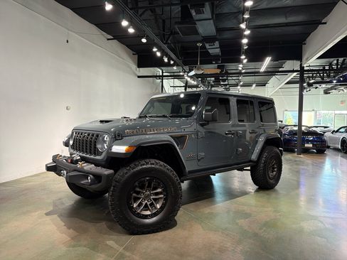 Used 2025 Jeep Wrangler Unlimited Rubicon 392 image 2