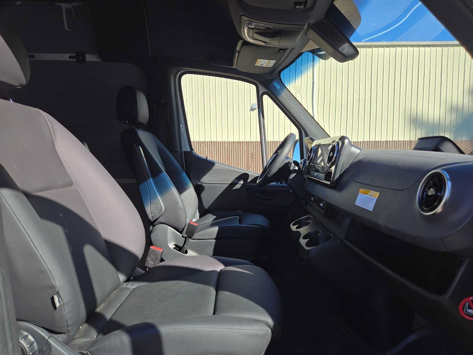 Used 2026 Mercedes-Benz Sprinter 2500 image 11