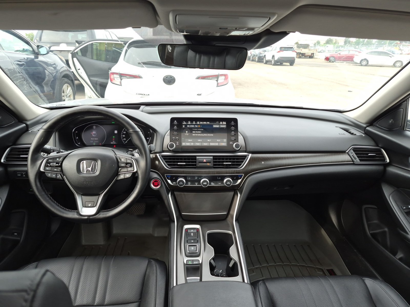 Used 2019 Honda Accord Touring image 9