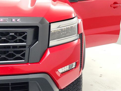 Used 2023 Nissan Frontier PRO-4X w/ Technology Package image 18