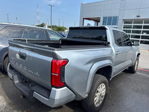 Used 2025 Toyota Tacoma SR5 RWD image 6