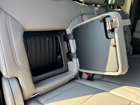 New 2026 GMC Sierra 3500 SLT w/ SLT Premium Package image 26