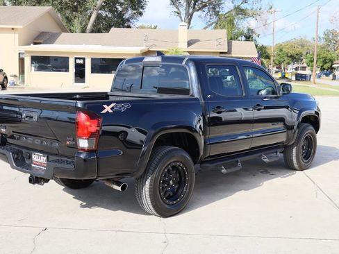 Used 2019 Toyota Tacoma SR5 image 5