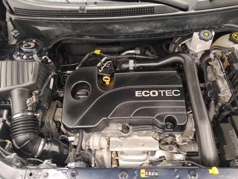 Used 2020 Chevrolet Equinox LS w/ LS Convenience Package FWD image 30