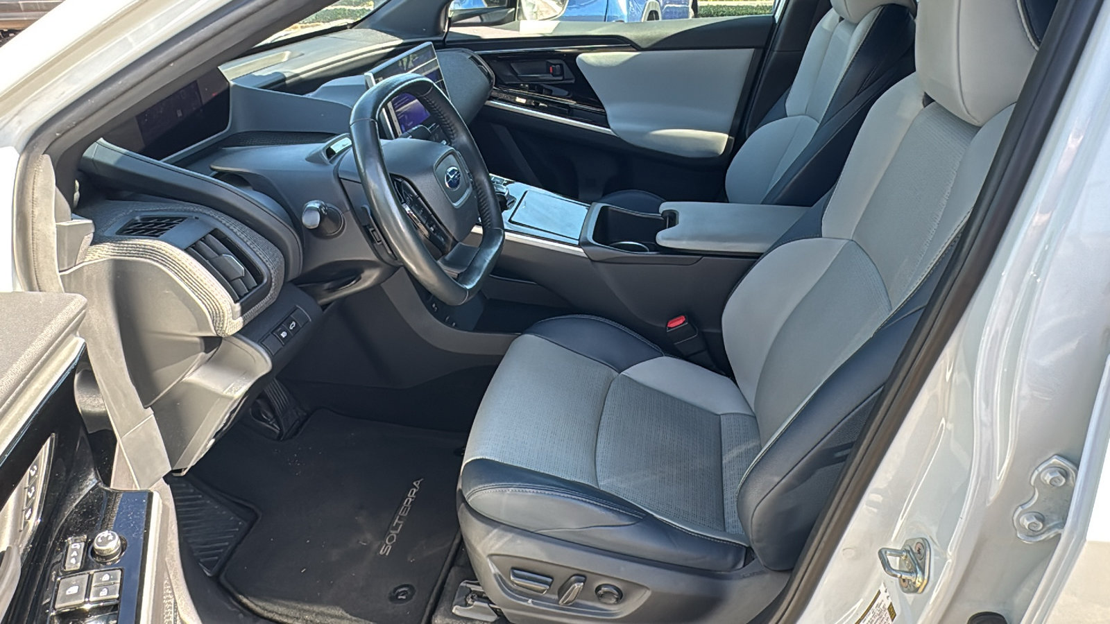 Used 2024 Subaru Solterra w/ Limited Package AWD/4WD image 17
