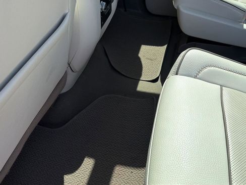 Used 2023 GMC Yukon Denali image 27