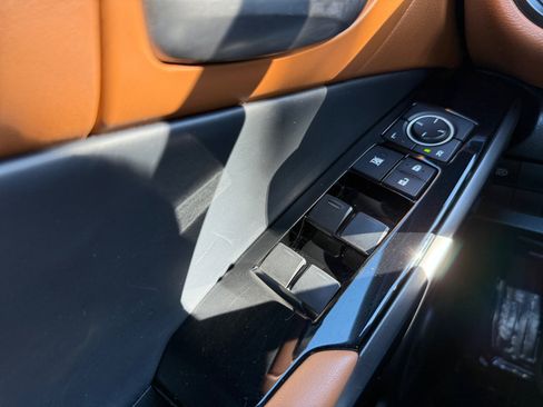 Used 2023 Lexus IS 300 w/ Comfort Package image 20