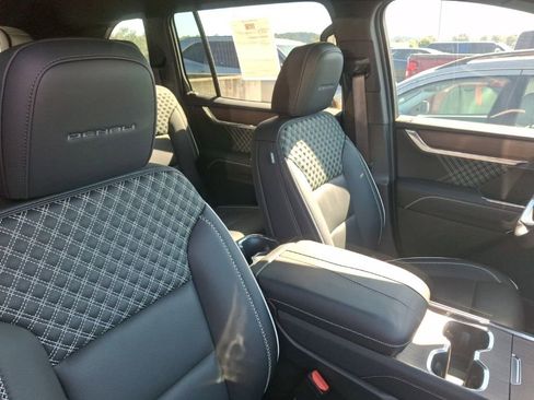 Used 2024 GMC Acadia Denali w/ Super Cruise Package AWD/4WD image 14