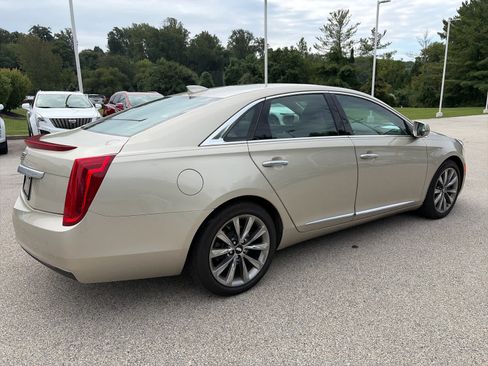 Used 2016 Cadillac XTS FWD image 4