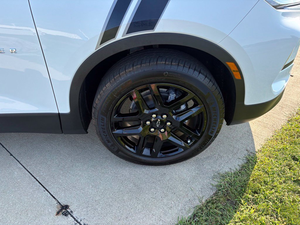 New 2026 Chevrolet Blazer LT w/ LPO, Arctic Package FWD image 50