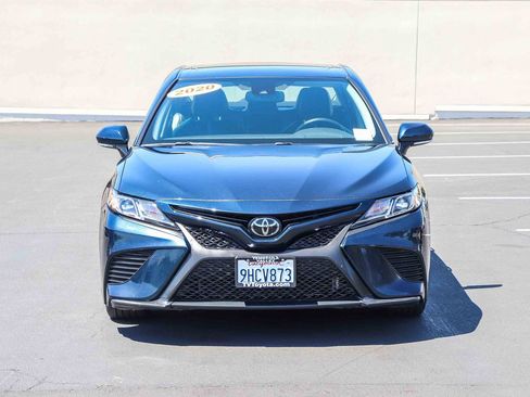 Certified 2020 Toyota Camry SE w/ Moonroof Package AWD/4WD image 2