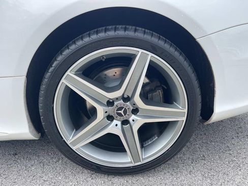 Used 2017 Mercedes-Benz SL 450 image 11