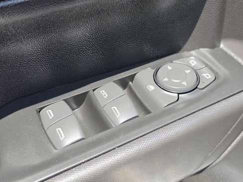 Used 2025 Chevrolet Silverado 1500 Custom AWD/4WD image 17