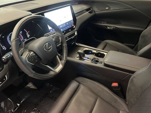 Used 2024 Lexus RX 350 FWD w/ Convenience Package image 10