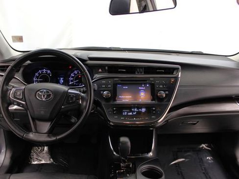 Used 2016 Toyota Avalon XLE FWD image 19