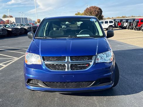 Used 2019 Dodge Grand Caravan SE image 8