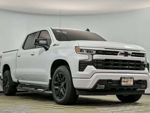 Used 2023 Chevrolet Silverado 1500 RST w/ Z71 Off-Road Package AWD/4WD image 1