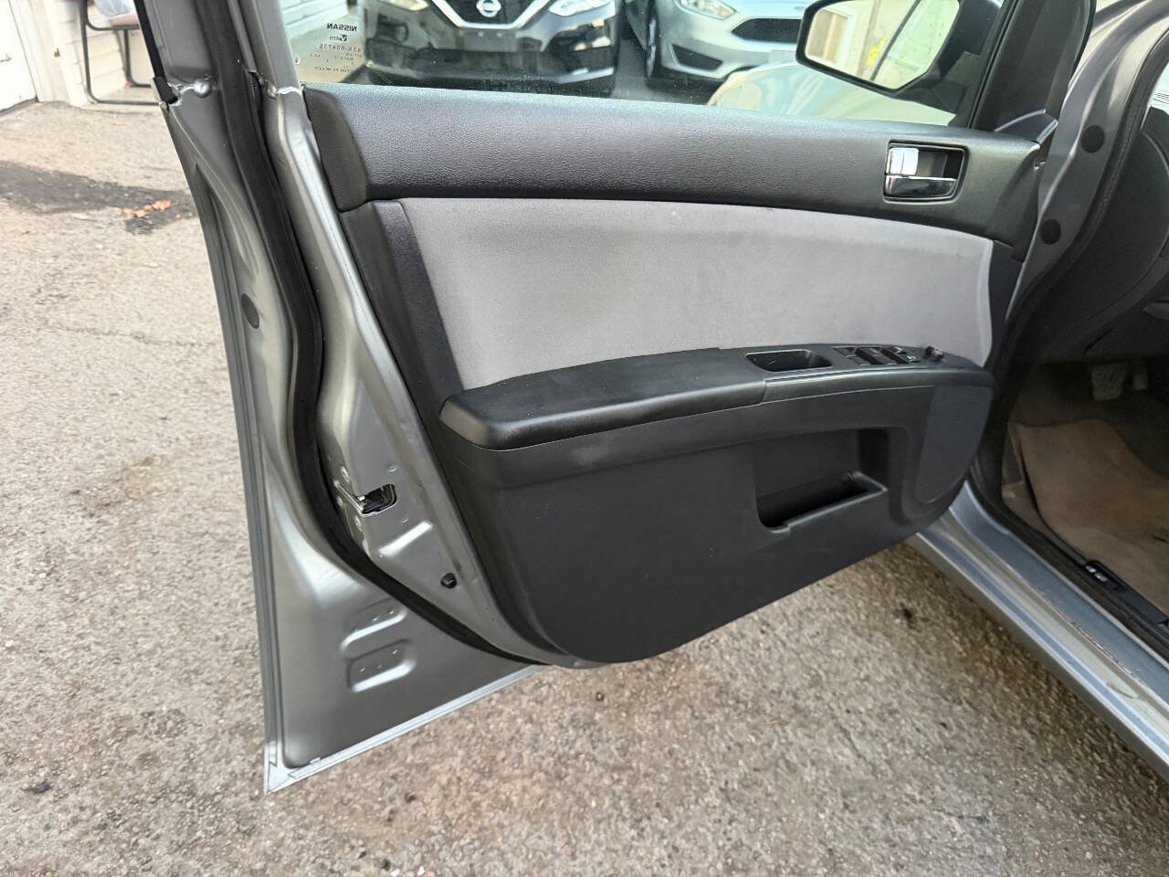 Used 2012 Nissan Sentra 2.0 S FWD image 9