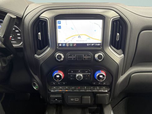 Used 2021 GMC Sierra 1500 Denali w/ Denali Ultimate Package AWD/4WD image 14