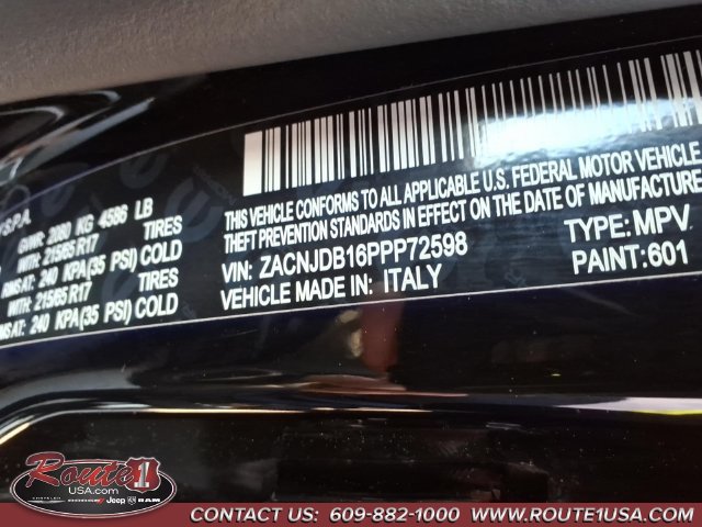Used 2023 Jeep Renegade Latitude AWD/4WD image 36