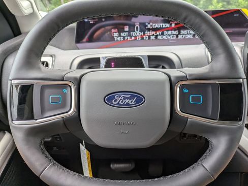 New 2026 Ford Expedition Max Active RWD image 29
