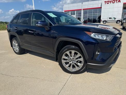 Certified 2019 Toyota RAV4 Limited w/ Cold Weather Package AWD/4WD image 2