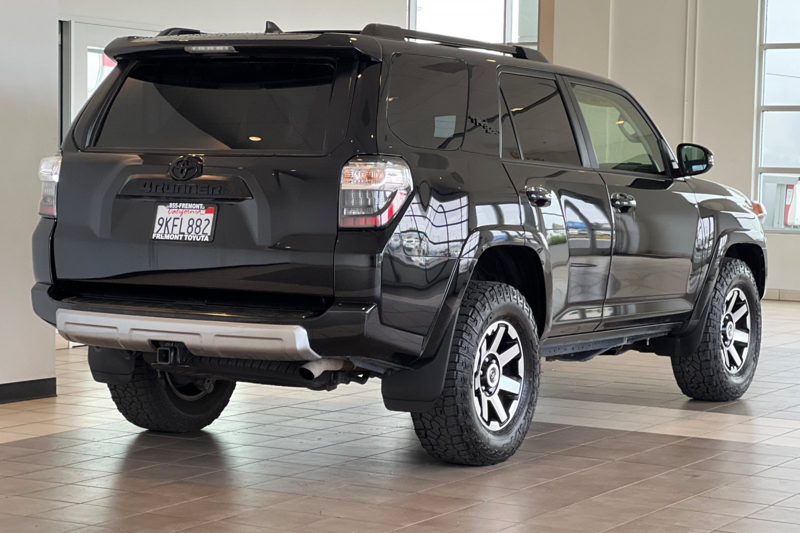 Certified 2023 Toyota 4Runner TRD Off-Road Premium w/ Moonroof Package AWD/4WD image 4