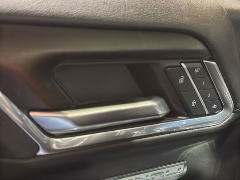 Used 2024 GMC Sierra 1500 Denali w/ Denali Reserve Package image 40