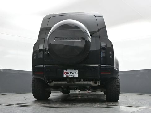 Used 2026 Land Rover Defender 110 X-Dynamic SE image 42