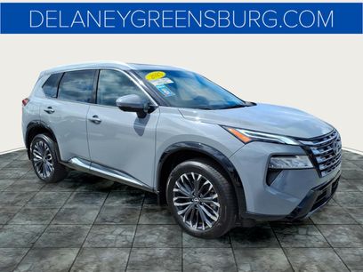 Used 2025 Nissan Rogue Platinum w/ Tech Package