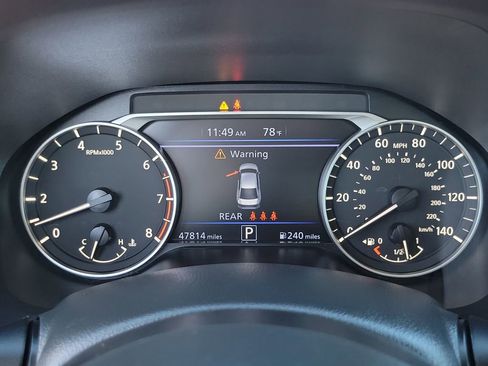 Used 2024 Nissan Altima 2.5 SV image 8