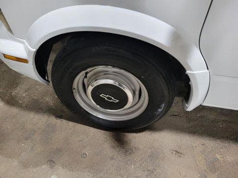 Used 1999 Chevrolet Astro 2WD image 19