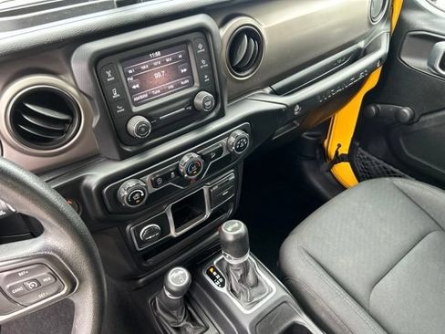 Used 2020 Jeep Wrangler Sport AWD/4WD image 27