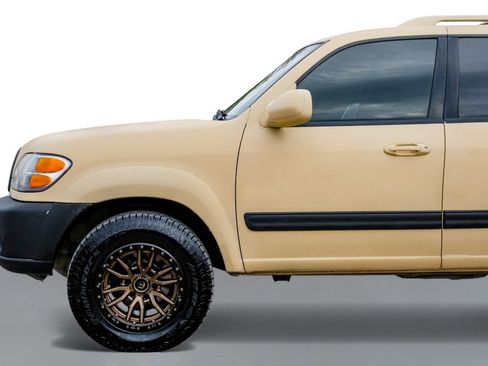 Used 2004 Toyota Sequoia SR5 image 10