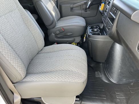 New 2025 GMC Savana 3500 LS RWD image 28