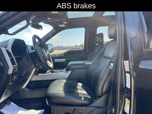 Used 2019 Ford F150 Lariat w/ Equipment Group 502A Luxury AWD/4WD image 8