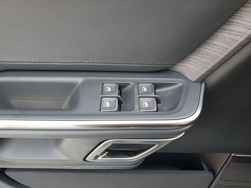 Used 2023 Rivian R1S Adventure image 27