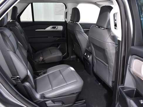 New 2025 Ford Explorer Active w/ Active Comfort Package image 19