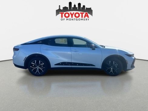 Used 2026 Toyota Crown XLE image 10