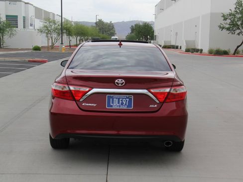 Used 2017 Toyota Camry XLE w/ Moonroof Package image 6