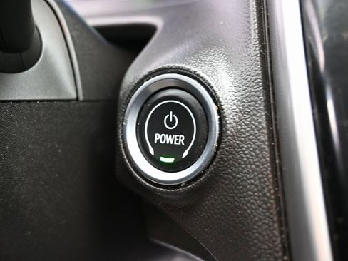 Used 2023 Chevrolet Bolt EUV LT w/ Convenience Package image 21