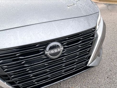 Used 2025 Nissan Altima 2.5 SV image 29