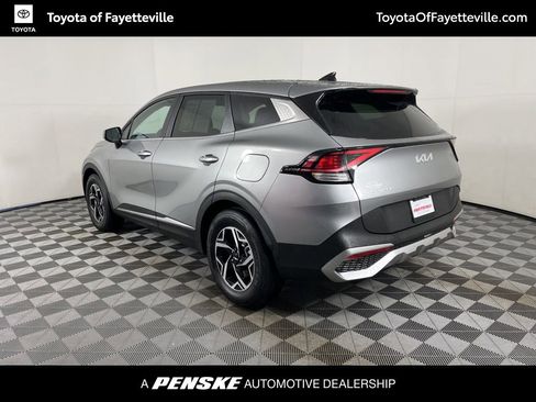 Used 2025 Kia Sportage LX image 11
