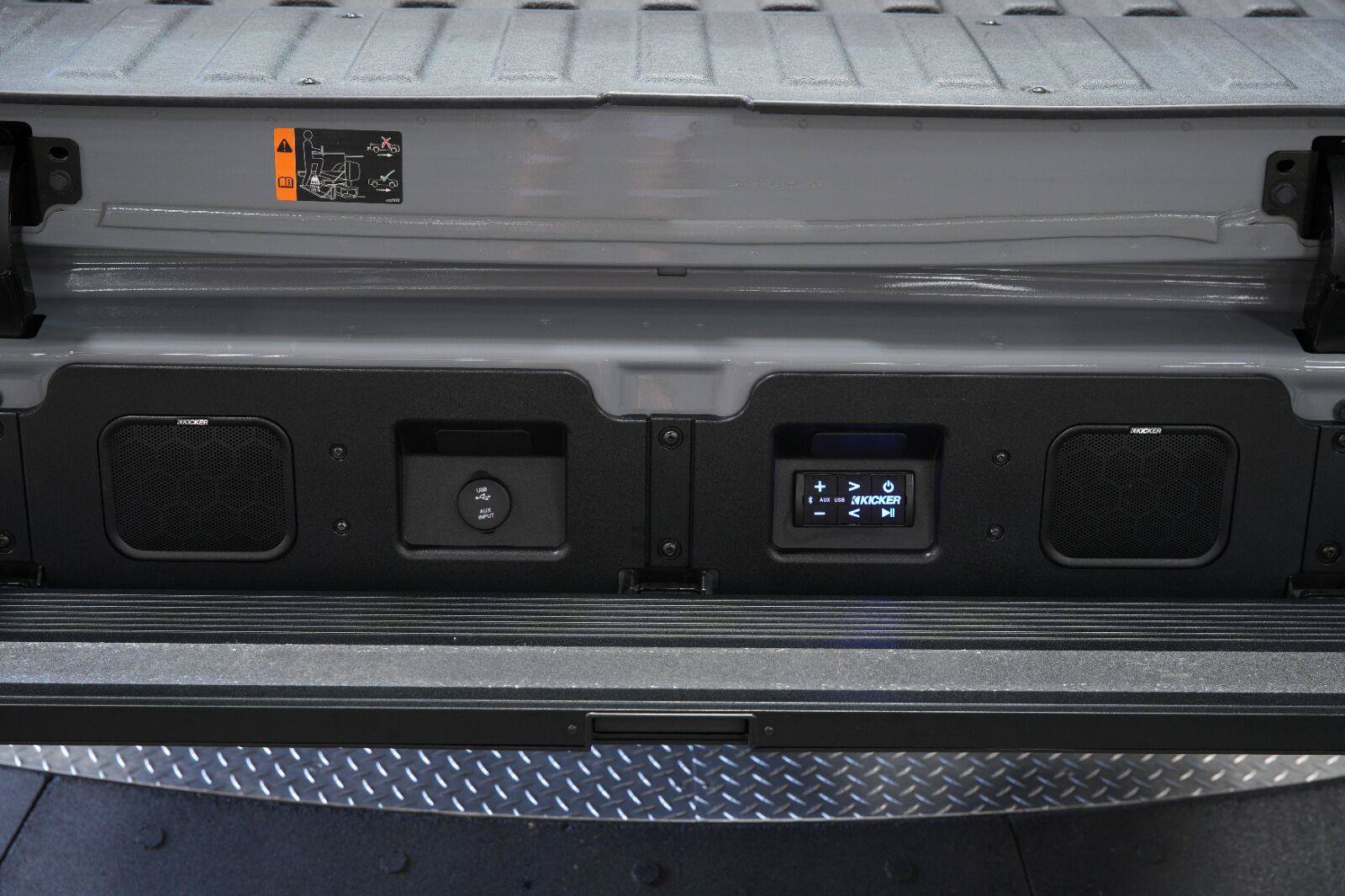 Used 2024 GMC Sierra 1500 AT4X w/ AT4X AEV Edition AWD/4WD image 17