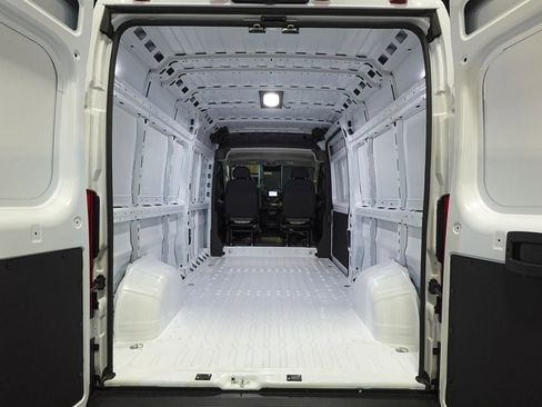 New 2026 RAM ProMaster 2500 w/ Convenience Group FWD image 12